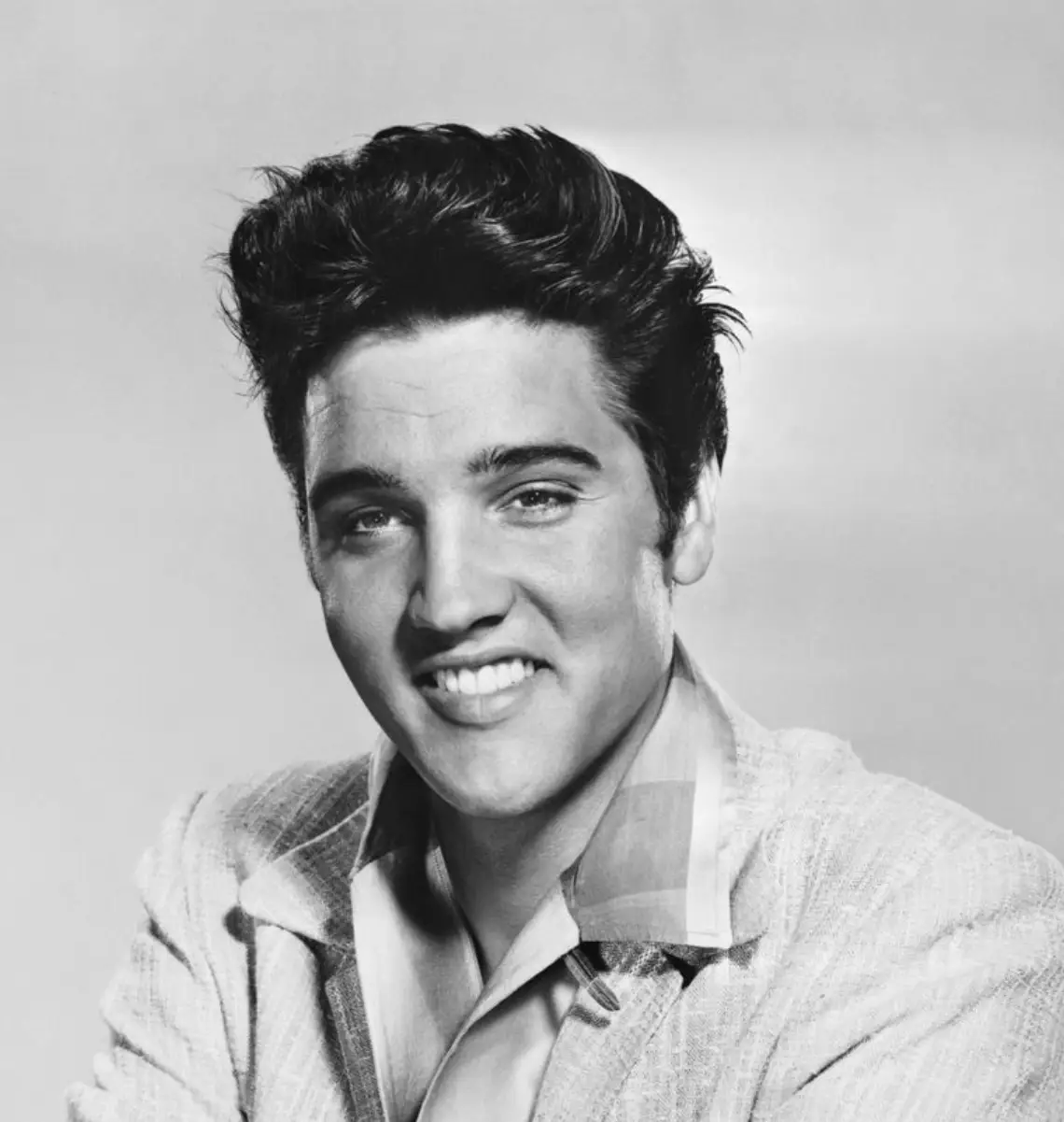 Chat with Celebrity AI Character: Elvis Presley