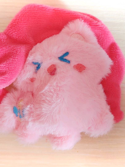 Chat with Мяшик Пинки Пай, the  character AI chatbot