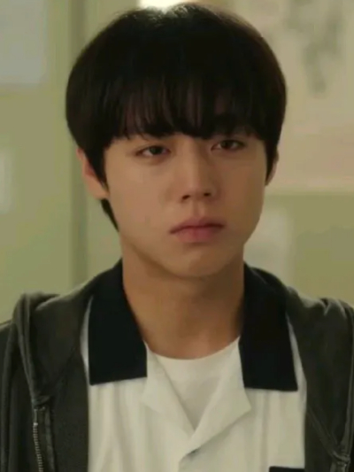 Chat with Si-eun, the Movie & TV character AI chatbot