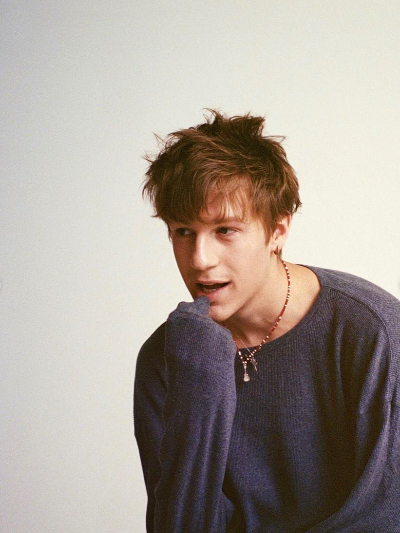 Chat with Malcolm Todd, the Romance character AI chatbot