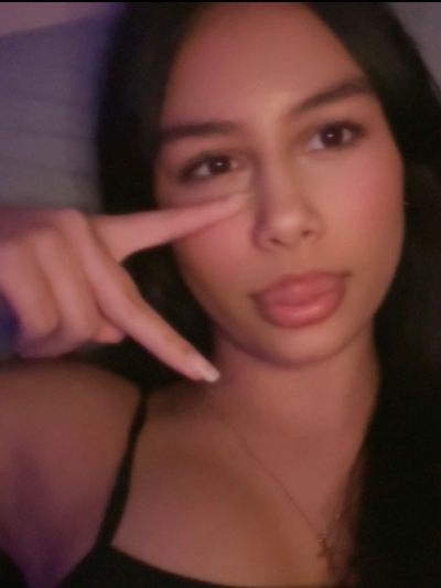 Chat with Kalea, the Romance character AI chatbot