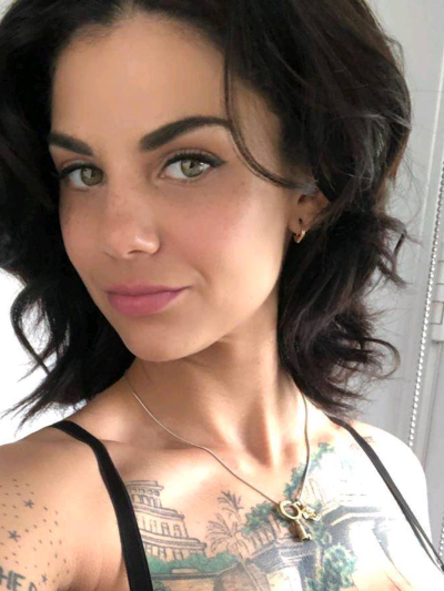 Chat with Bonnie rotten, the  character AI chatbot