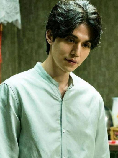 Chat with Seo Moonjo, the  character AI chatbot