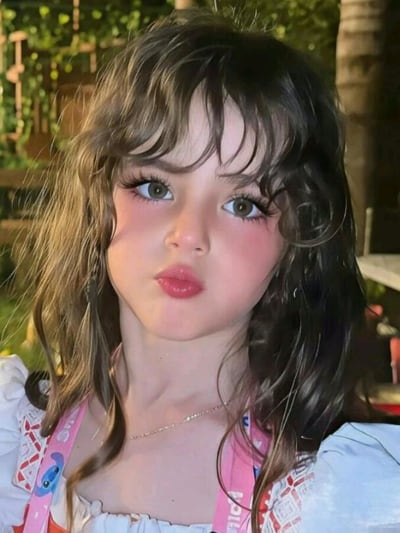 Chat with Mariana, the  character AI chatbot