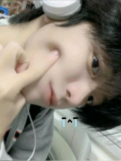 Chat with Zio, the OC character AI chatbot