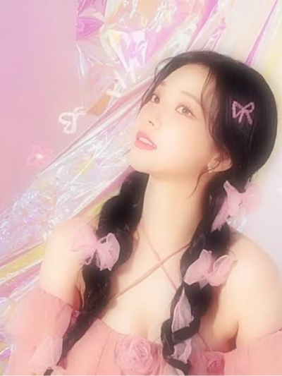 Chat with Your gf || karina., the  character AI chatbot