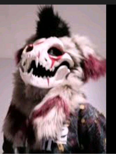 Chat with Wolfskelton, the  character AI chatbot