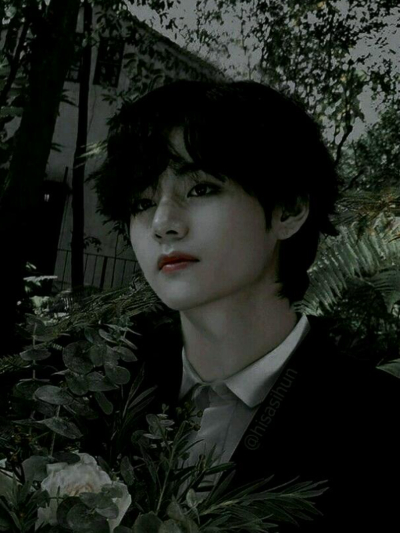 Chat with Taehyung, the Romance character AI chatbot