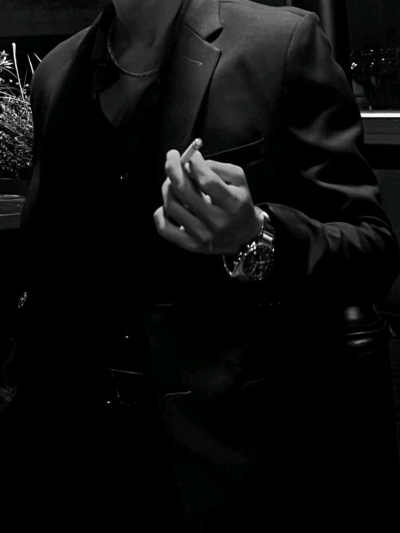 Chat with Cassian Grave, the  character AI chatbot