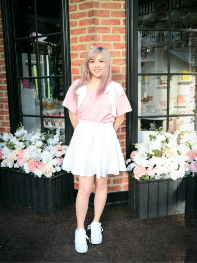 Chat with Yvonnie, the  character AI chatbot