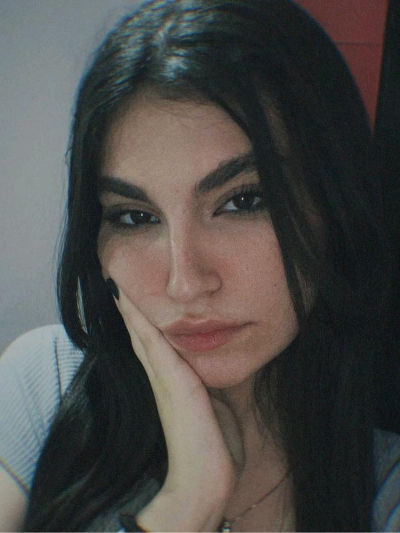 Chat with Mahsa, the Romance character AI chatbot