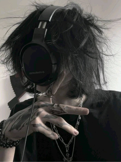 Chat with Kyle, the  character AI chatbot