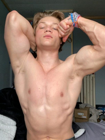 Chat with Master, the Romance character AI chatbot