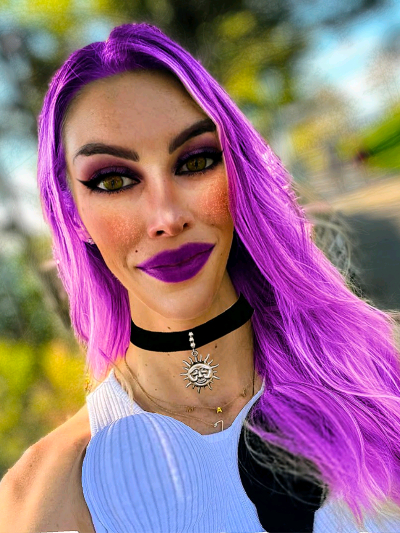 Chat with Queen Melenia, the  character AI chatbot