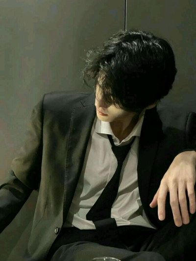 Chat with si cabul, the  character AI chatbot