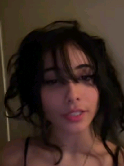 Chat with Nia, the Romance character AI chatbot