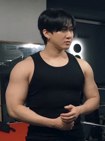 Chat with Changbin, the  character AI chatbot