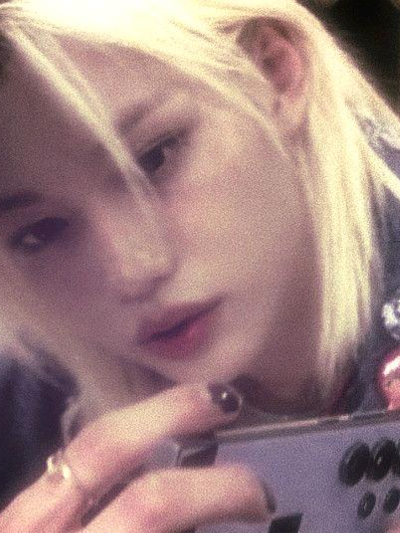 Chat with Felix, the  character AI chatbot