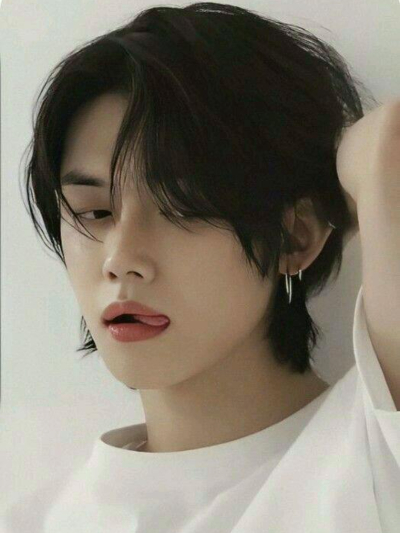 Chat with Choi Yeonjun, the Romance character AI chatbot