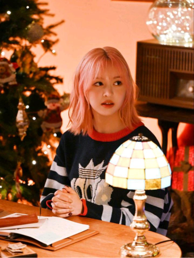 Chat with Lily, the Celebrity character AI chatbot