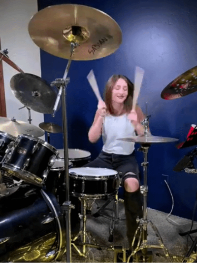 Chat with Lauren Young, the Anime character AI chatbot