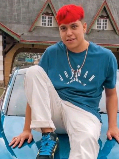 Chat with ROBINHOODGAMER 🔥🏹, the Romance character AI chatbot