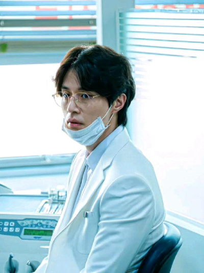 Chat with Seo-Moonjo, the  character AI chatbot