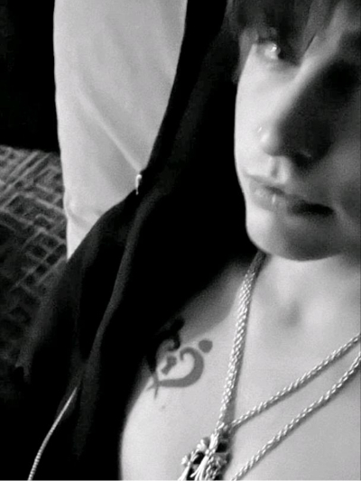 Chat with Colby Brock, the Romance character AI chatbot