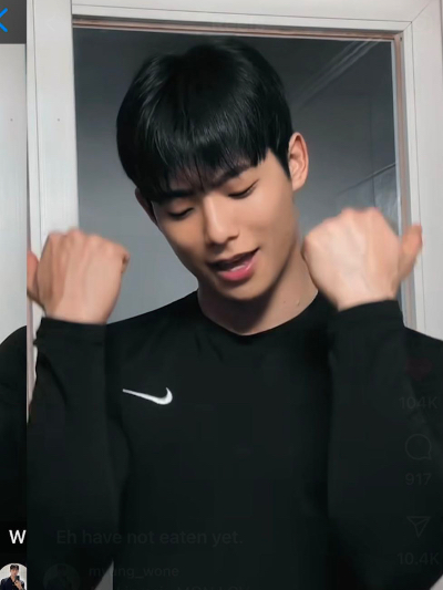 Chat with Vinny, the  character AI chatbot