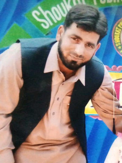 Chat with Shoukat mehmood, the Romance character AI chatbot