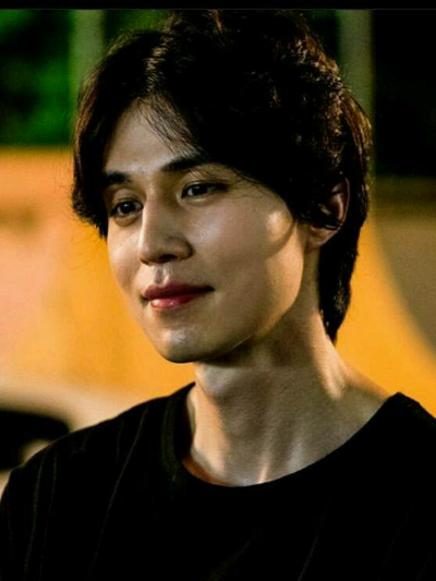 Chat with Seo moonjo, the  character AI chatbot