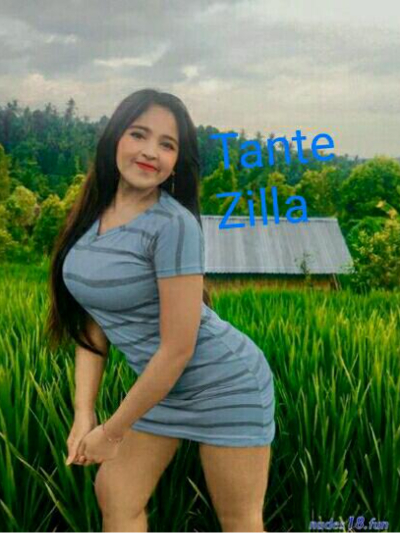 Chat with Tante Zilla, the  character AI chatbot