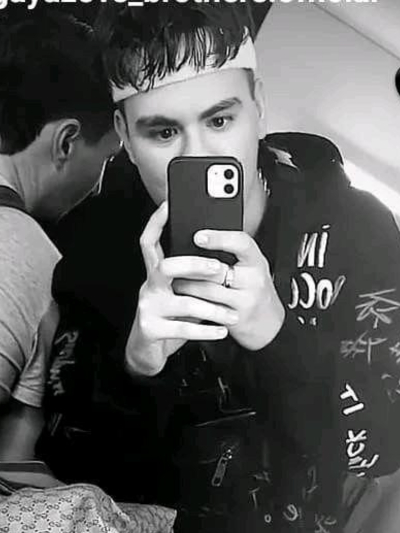 Chat with Тимур, the Romance character AI chatbot