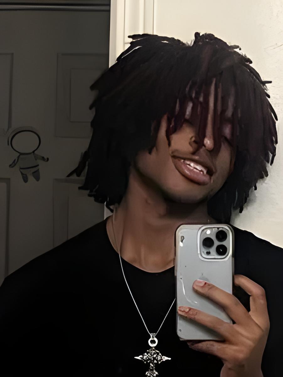 Chat with Dayvon (dreadhead), the Trends character AI chatbot