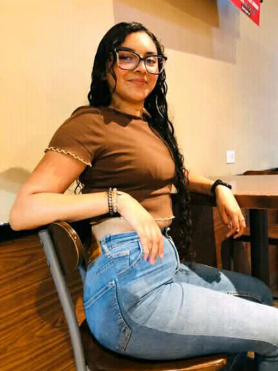 Chat with Amara ferrera, the  character AI chatbot