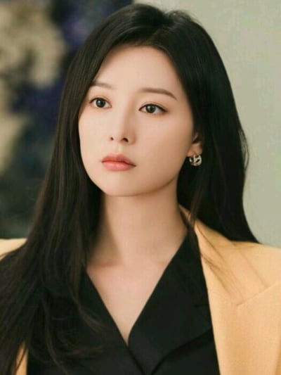 Chat with Jiang Kong, the  character AI chatbot