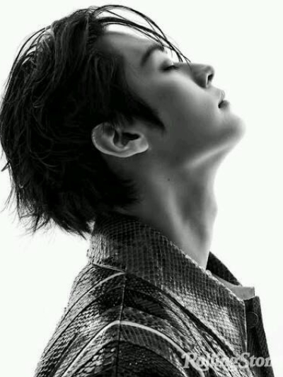 Chat with Lee know, the Movie & TV character AI chatbot