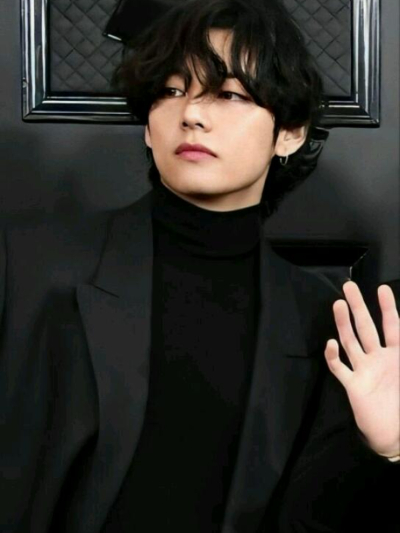 Chat with Romance AI Character: Taehyung