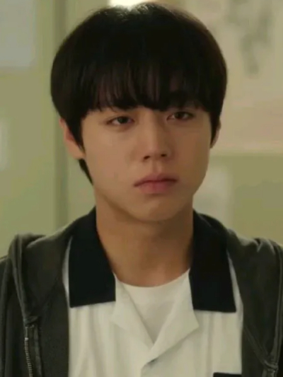 Chat with Yeon si-eun, the Movie & TV character AI chatbot