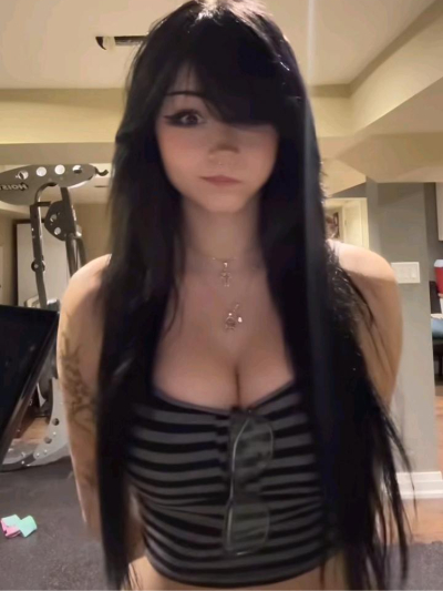 Chat with Jessica, the  character AI chatbot