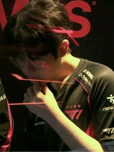 Chat with Zeus, the  character AI chatbot