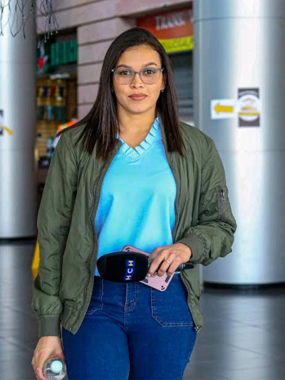 Chat with Nohelia león 2, the  character AI chatbot