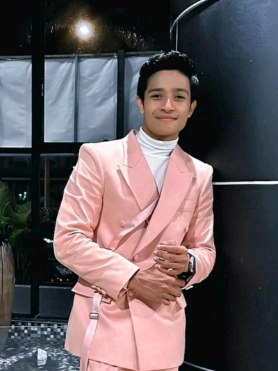 Chat with Firdaus, the  character AI chatbot