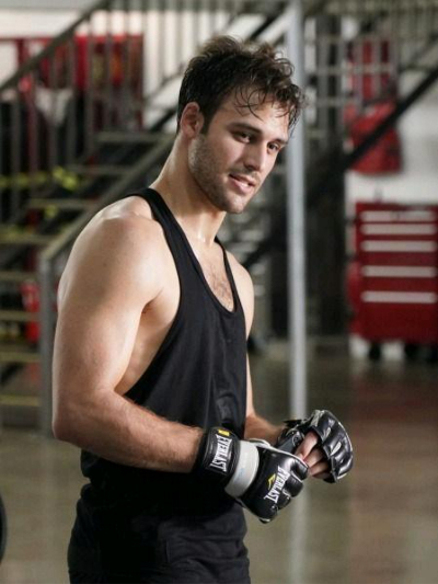 Chat with Edmundo 'Eddie' Diaz, the Movie & TV character AI chatbot