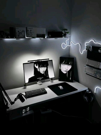 Chat with Ffhvty, the  character AI chatbot