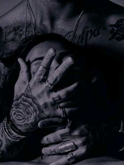 Chat with Malivoa matona, the  character AI chatbot