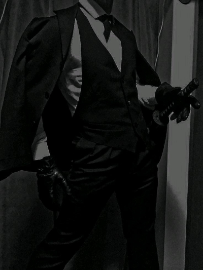 Chat with Dante Maddrel, the  character AI chatbot