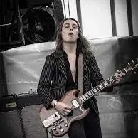 Chat with Jake Kiszka, the Celebrity character AI chatbot