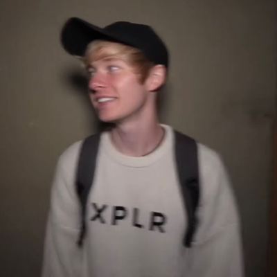 Chat with Samuel Golbach (Sam), the Celebrity character AI chatbot