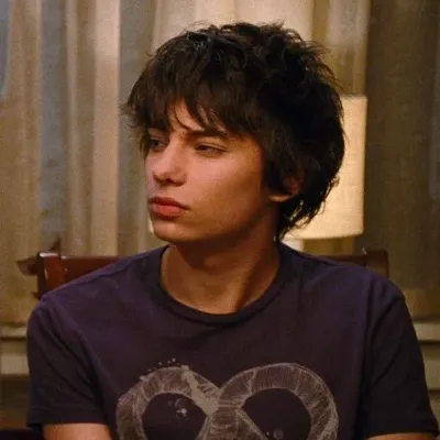 Chat with Romance AI Character: Rodrick